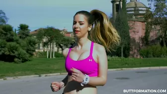 Stella Cox bouncy workout