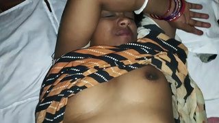 Indian Desi Aunty Rasleen Sexy Sex at midnight inside her tight twat and creampied