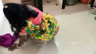 Bengal bhabi ko rasoi mein ghoda banakar chod daala.desi bhabhi fucking in kitchen room