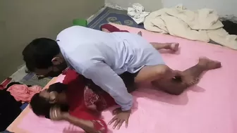 Pakistani do ladko ne ek heera mandi lahore randi Baaz ladki ko pakad ke bahar Bahar uski gand Mari full sweet sex sex tape