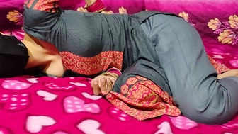 Chachi ko bhatije ne jabardasti chod diya HINDI AUDIO