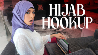 Hijab Chick Nina Grew Up Watching American Teenie Movies And Is Obsessed With Becoming Prom Queen