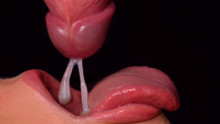 She brings the head of the penis to ejaculation only with her lips and tongue