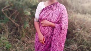 Choti Bahan Bf Se chudwa rhi thi, or pakdi gayi, fir soteli bahan Mujhse bhi chudai Hindi HD