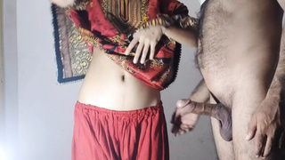 Sweet Pakistani chick alluring viral sex tape